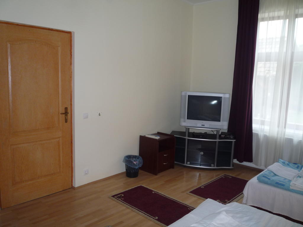 Aba Vezer Vendeghaz Hotel Abaújszántó Ruang foto