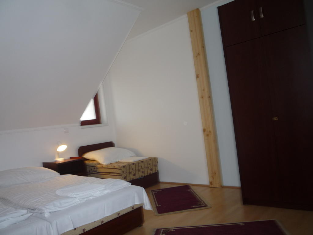 Aba Vezer Vendeghaz Hotel Abaújszántó Bagian luar foto